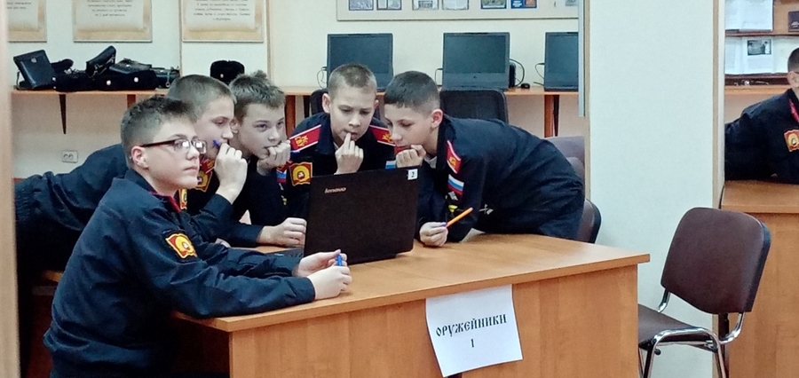 Бинарные уроки посвященные М.Т.Калашникову (2).jpg