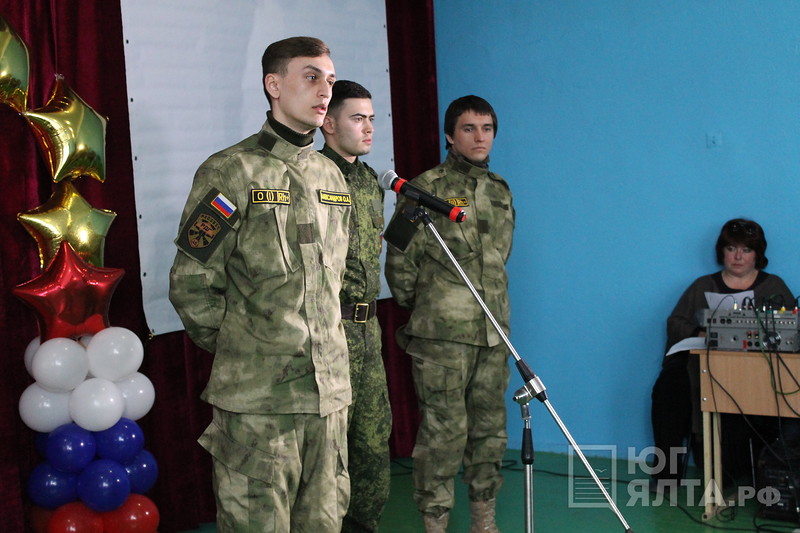 Открытие мемориальной  доски  Гребенкина.jpg