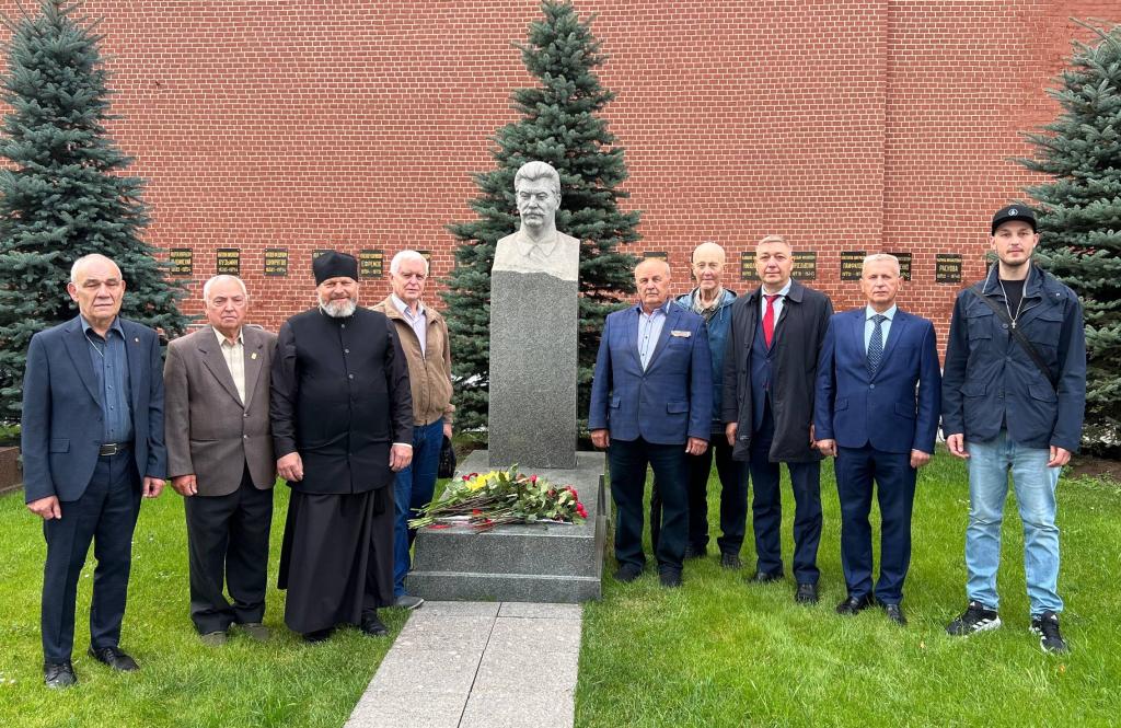 Благодарим создателей за нашу праведную суворовскую юность - 1.jpg Благодарим создателей за нашу праведную суворовскую юность - 1.jpg