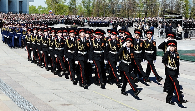 Парад кадет.jpg