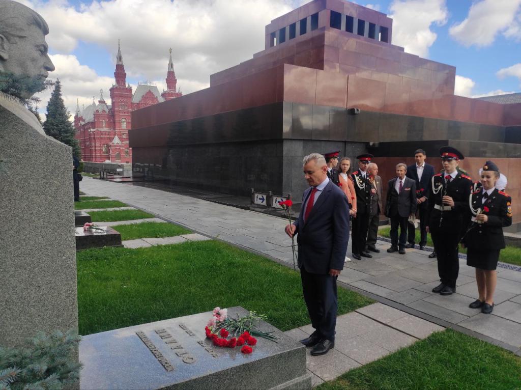 Возложение цветов Сталину 21.08.2023 (17).jpg