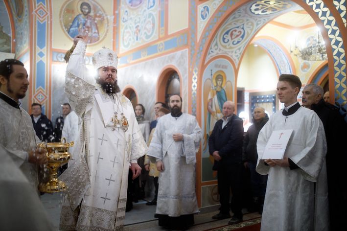 Храм при воинской части в селе Сенеж - малое овсящение.jpg
