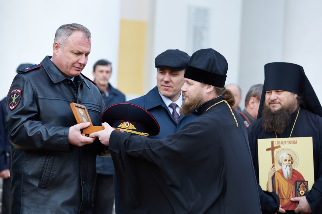 Передача святынь УМВД Калужской обл. (9).jpg