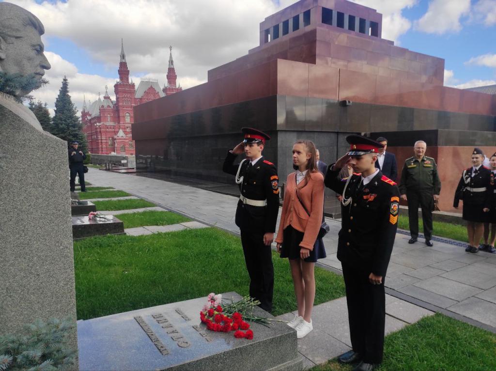 Возложение цветов Сталину 21.08.2023 (20).jpg