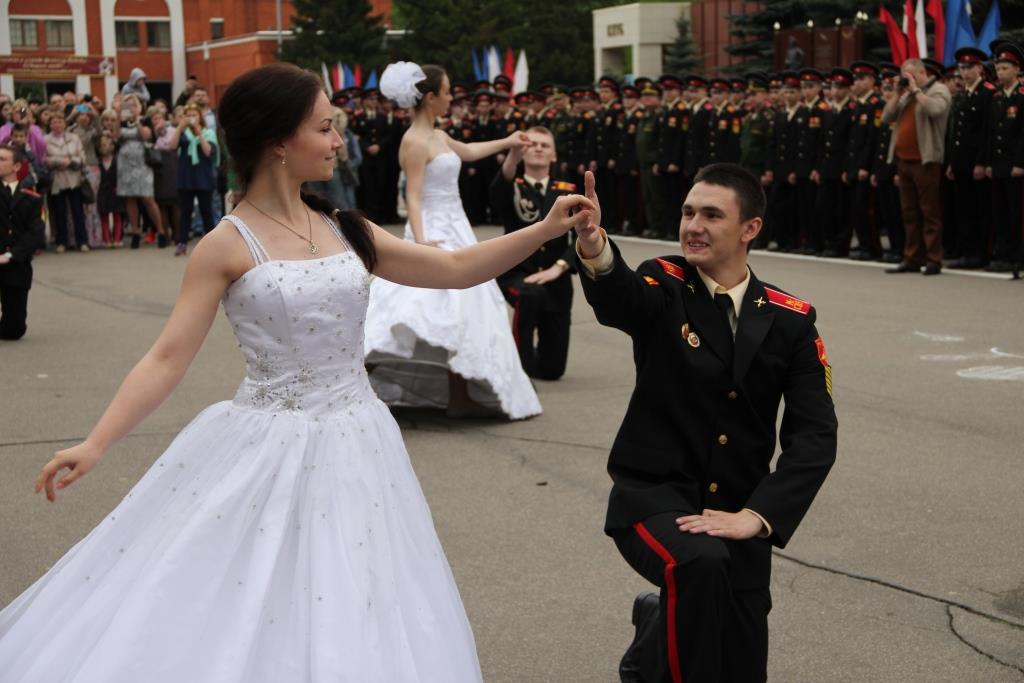 Послдений звонок в МсСВУ 2015 (11).JPG