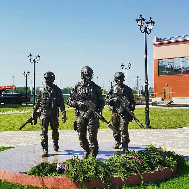 Вежливые люди .jpg