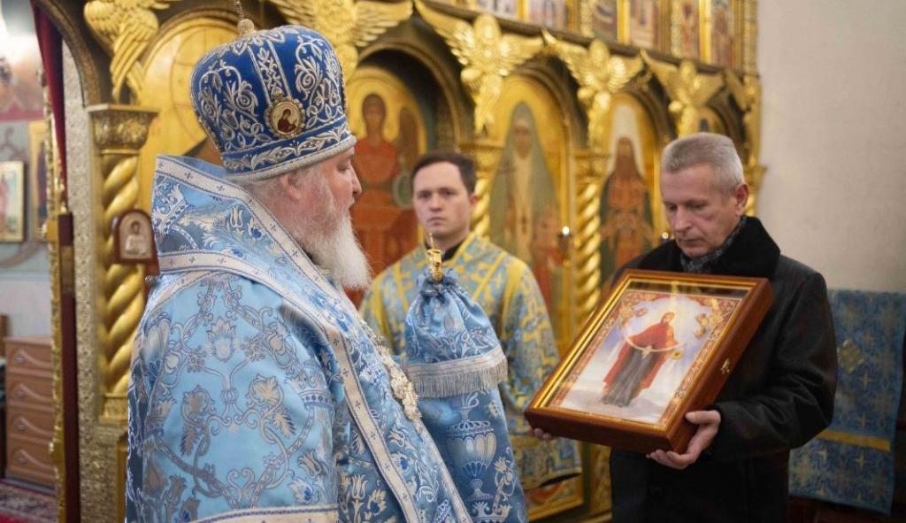Вручение иконы с частицей Пояса Пресвятой Богородицы - 1 .jpg