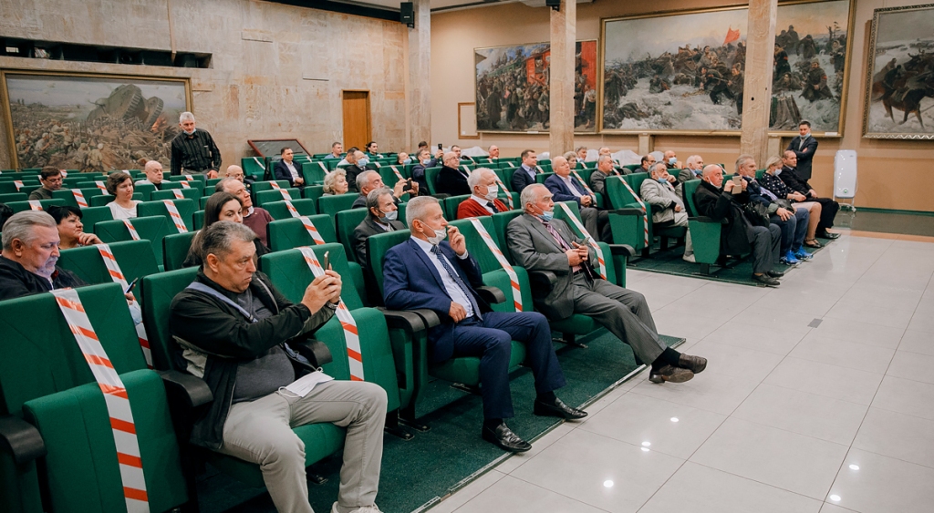 Книгу о Московском суворовском училище презентовали в столице (8).jpg