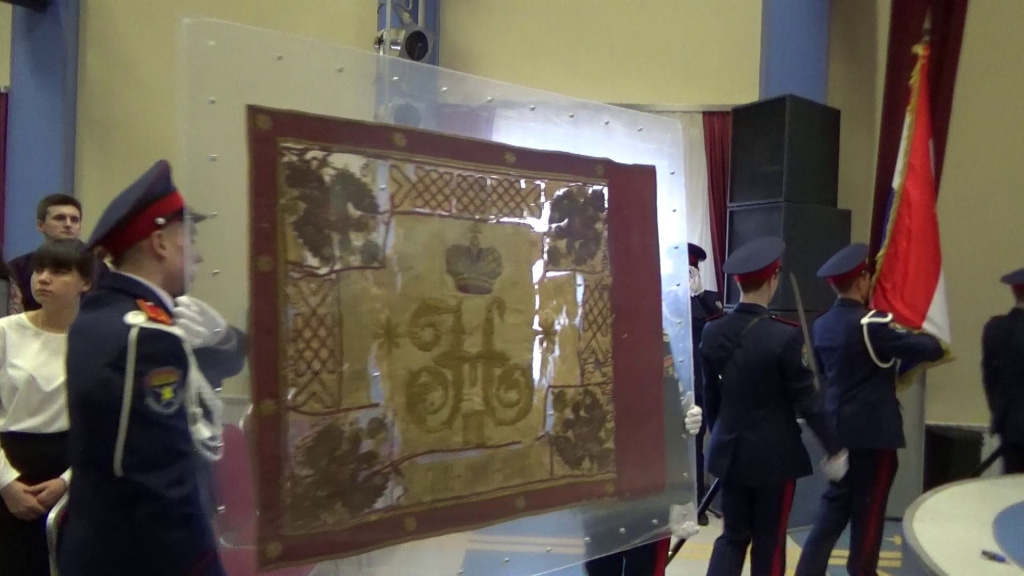 Знамена Императоских кадетских корпусов в Самаре (16).jpg