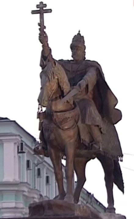 Памятник Иоанну Грозаному в Орле..jpg