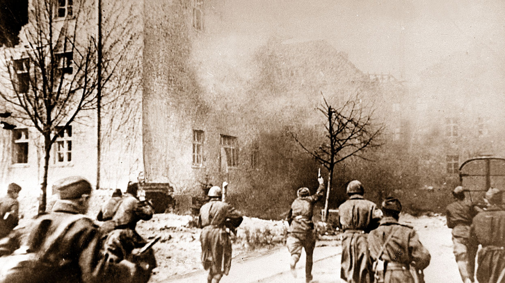 svodka_sovinformbyuro_ot_5_aprelya_1945_goda_video_1.jpg