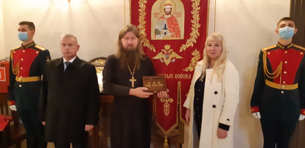 Преображенскому полку передан воинский походный ковчег (2).jpg