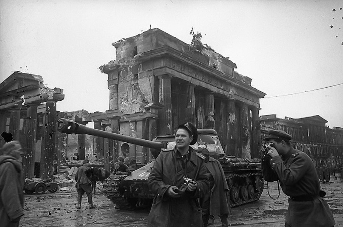 02.05.1945.jpg 02.05.1945.jpg