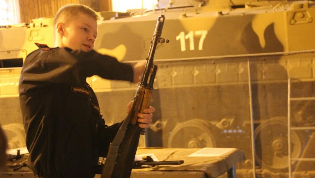 Первая стрельбы из АК-74 суворовцев Московского СВУ - 7.jpg