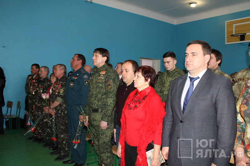 Открытие  мемориальной доски   Гребенкина.jpg