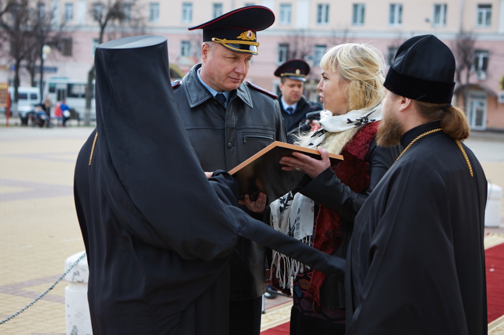 Передача святынь УМВД Калужской обл. (11).jpg