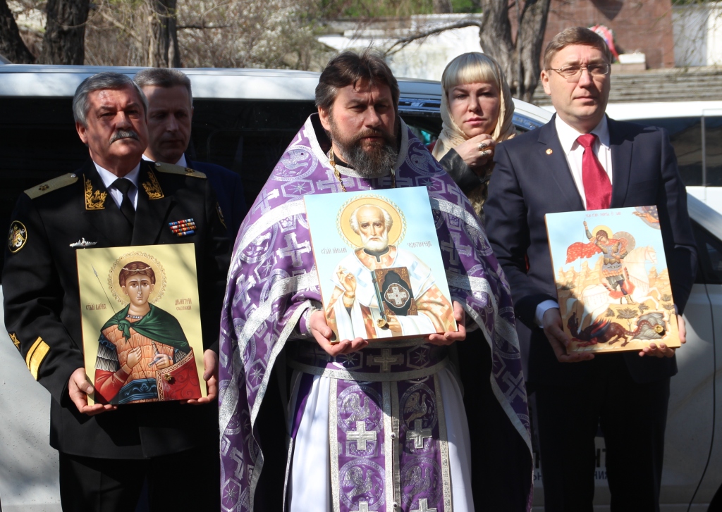 Передача Святынь Черноморскому флоту.JPG