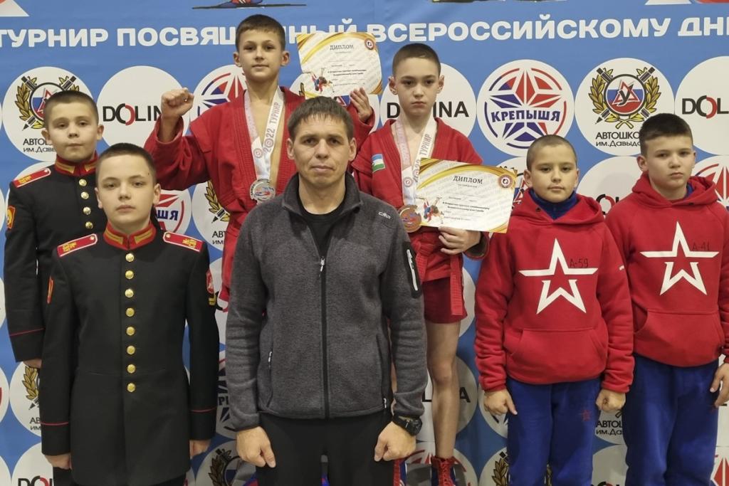 Самбисты МсСВУ в победителях.jpg