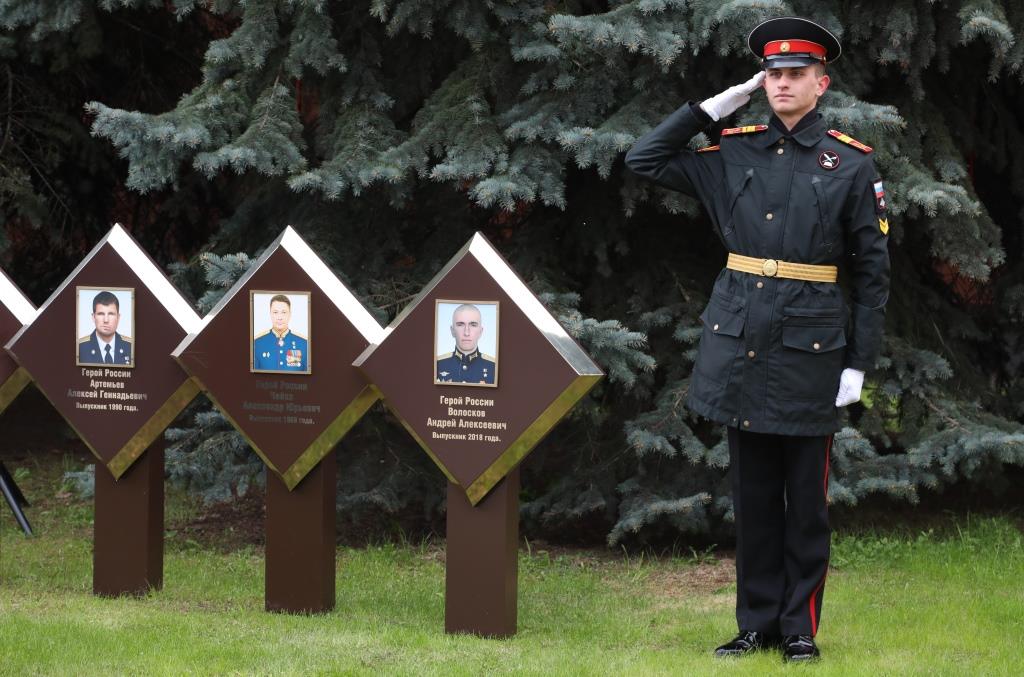 Открытие стелы Героя - 11.JPG