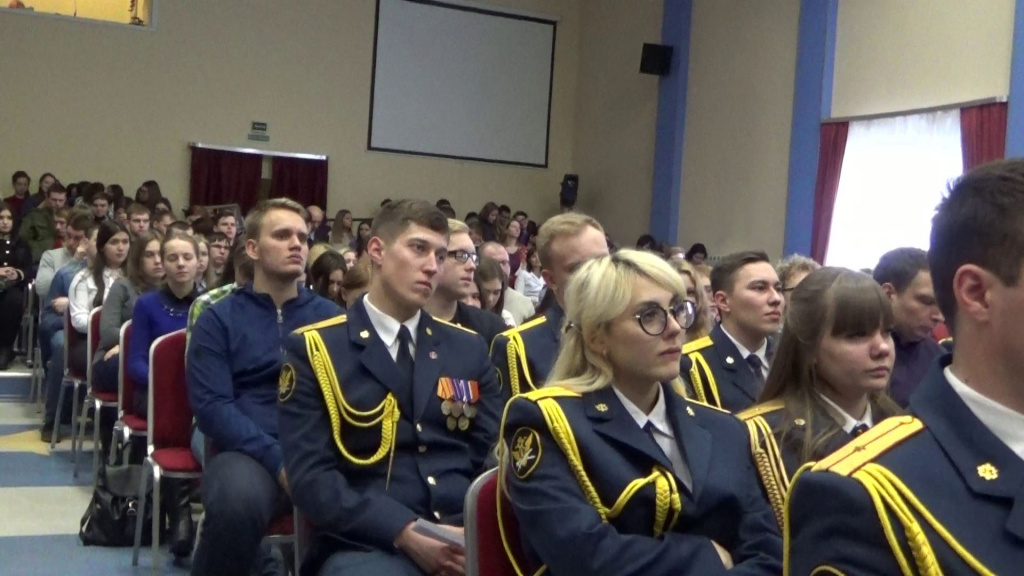 Знамена Императоских кадетских корпусов в Самаре (3).jpg