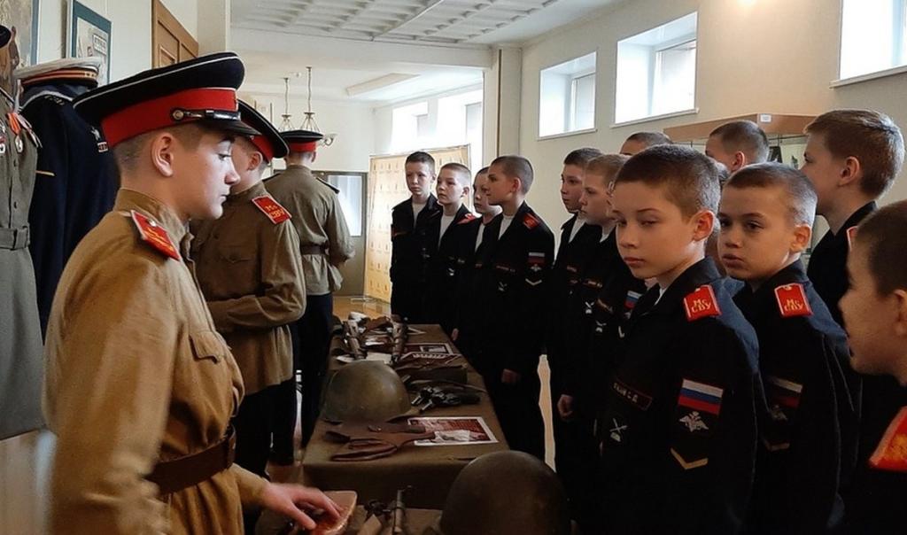 Суворовцы прикоснулись ко времени Великой Отечественной войны - 1.jpg