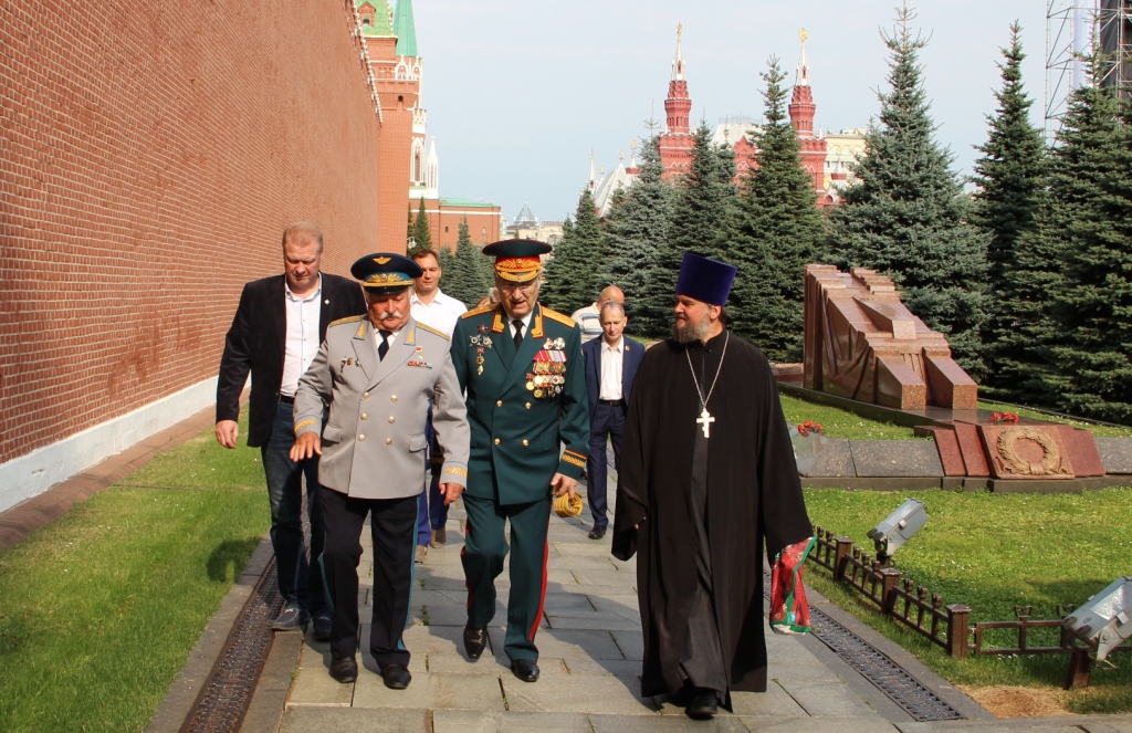Цветы Сталину 21.08.2018 (24).JPG