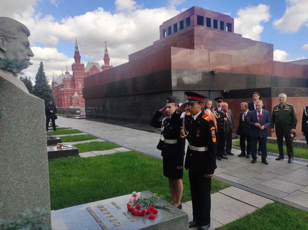 Возложение цветов Сталину 21.08.2023 (16).jpg