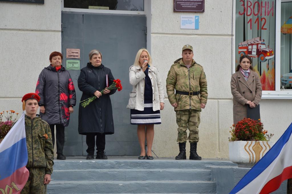 Ялтинцы почтили память Героя России Дмитрия Гребёнкина - 6.JPG
