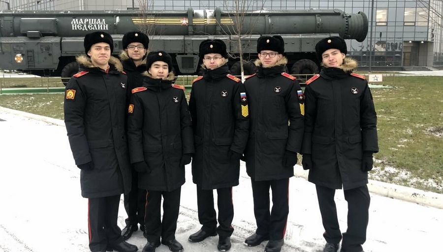 Выпускной курс Московского СВУ посетил Военную академию РВСН (4).jpg