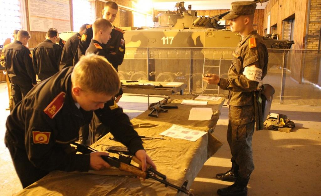 Первая стрельбы из АК-74 суворовцев Московского СВУ - 8.jpg