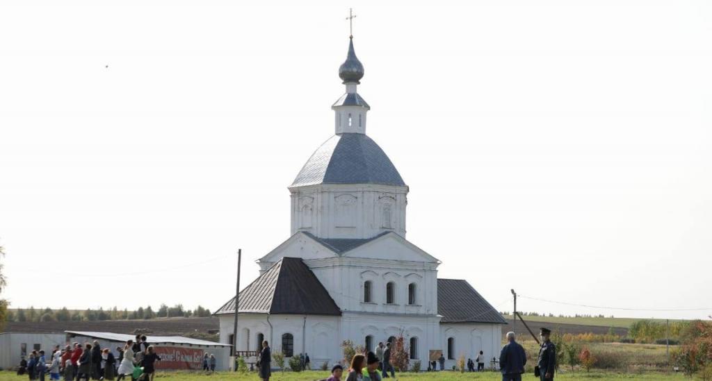 Открытие памятника генералиссимусу А.В.Суворову в селе Кистыш (11).jpg