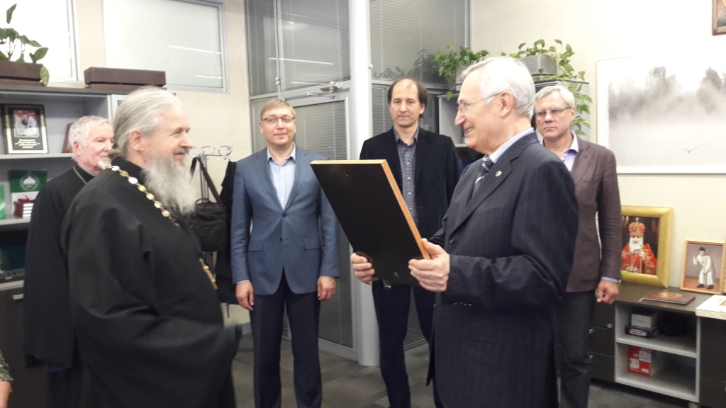 Передача иконы Св. Георгия Победоносца в Сирию.jpg