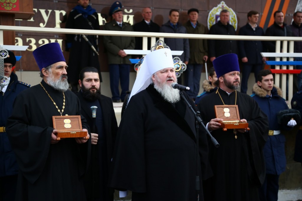 Передача святынь Ставропольскому ПКУ и ВЧ края (3).jpg