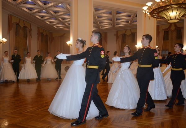 Лермонтовский бал.jpg