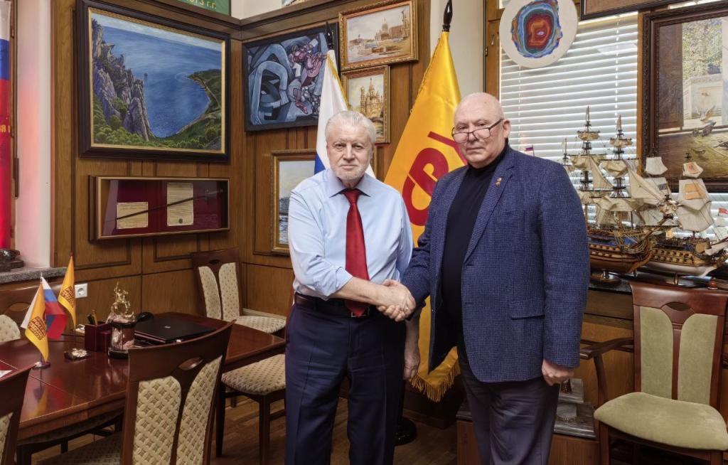 Сергей Миронов и Александр Владимиров обсудили философию государства и поддержку кадетского движения.jpg