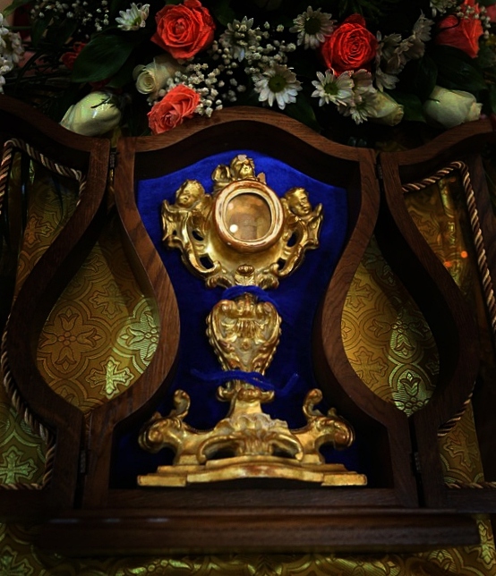 Ковчег с мощами св. вмч. Георгий Победоносца .jpg