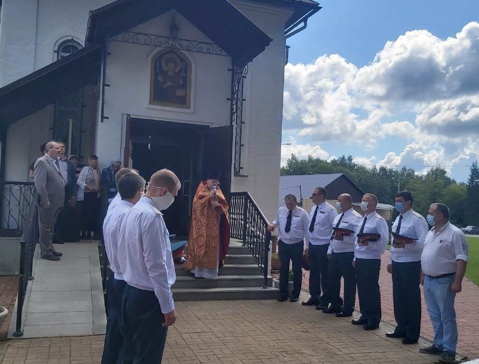 Военному госпиталю вручена икона святого праведного Лазаря (4).jpg