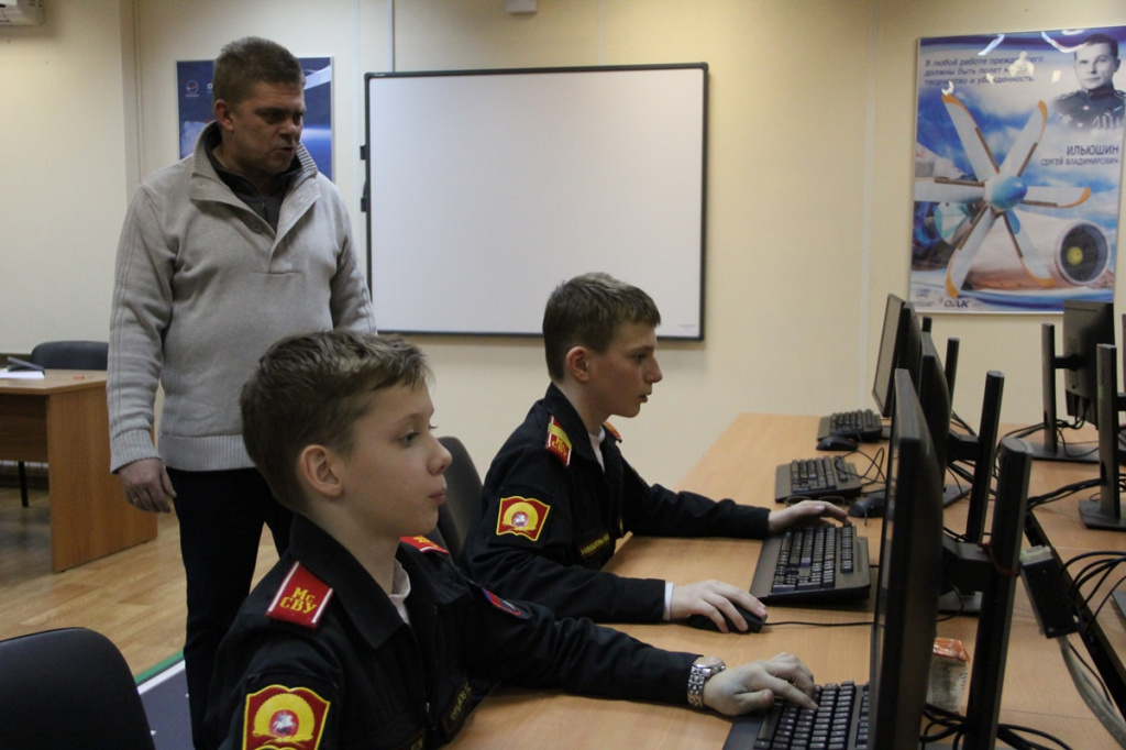 Команда Московского СВУ вышла в финал «Стальной стены»...JPG