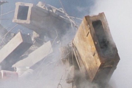 Осстатки колонн, найденные на ground zero после сноса ВТЦ.jpg