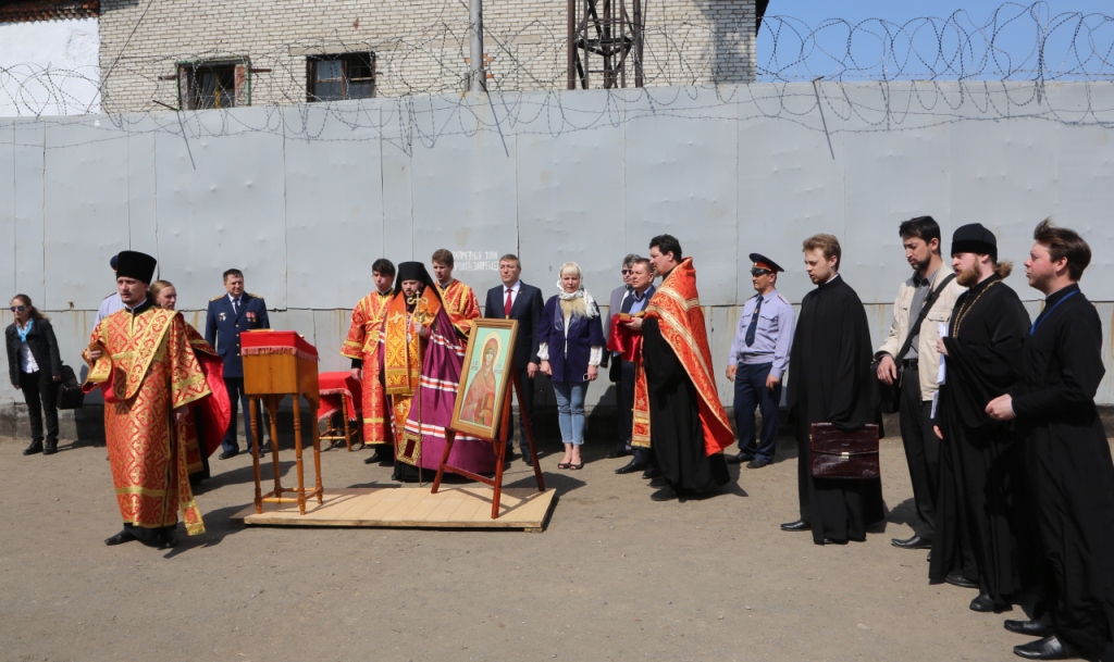 Передача Святых мощей в ИК-7 г. Комсомольска-на-Амуре (27).JPG