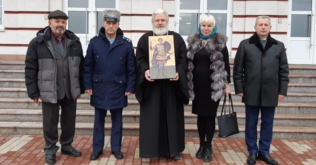 Передача Иконы св. воина Димитрия Солунского Тульскому СВУ (2).jpg