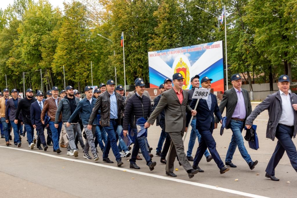 10 лет Суворовской традиции Внук-сын-отец-дед 20123год (7).jpg