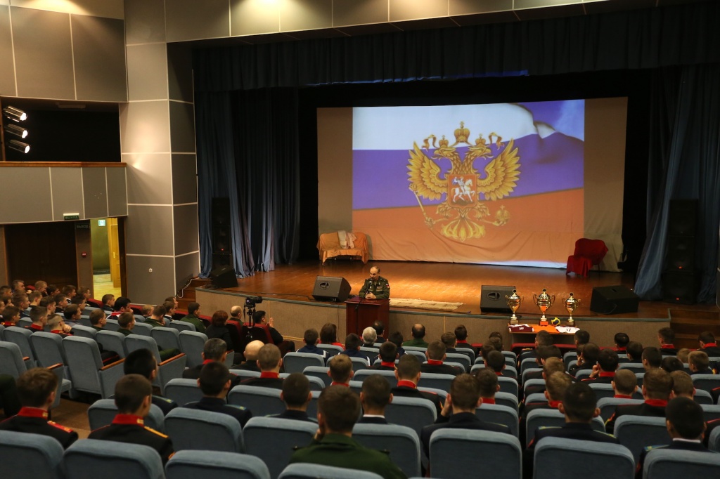 Московское СВУ получило гандбольную экипировку ....jpg