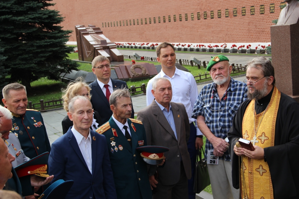 Цветы Сталину 21.08.2018 (13).JPG