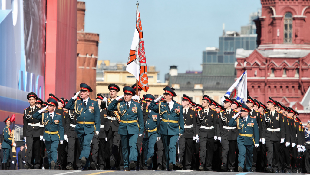 МсСВУ на Параде в 2013 году.jpg