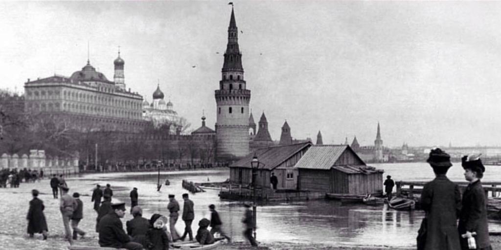 Старая Москва за 110 лет.jpg