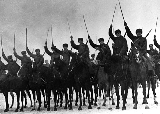 Контрнаступление советских войск под Москвой (3).jpg