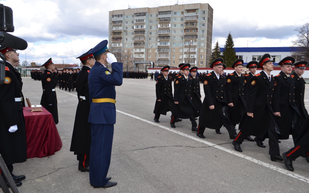 Вручение мощей в УГСВУ 18.04.2015 (8) .JPG
