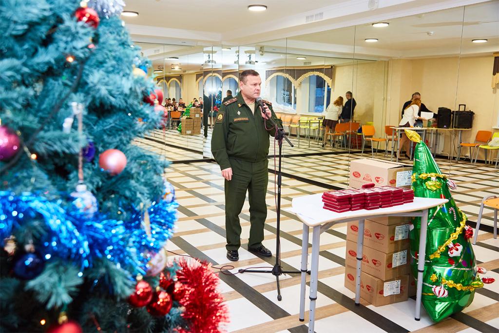 Опекаемым суворовцам и чьи отцы погибли при выполнении воинского долга - наша особая забота - 6.jpg