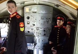 Московские суворовцы знакомятся с Войсками Связи (3).jpg